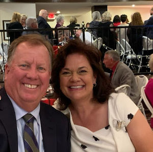 Meet your Posher, Lois